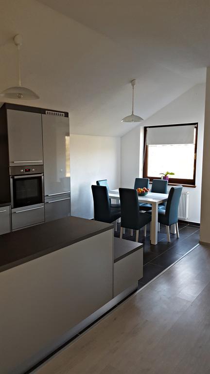 Apartment Lipa イリノヴァク 部屋 写真